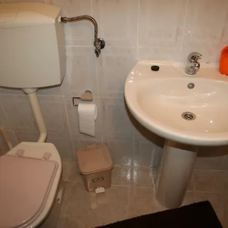 Salvador House I Apartman